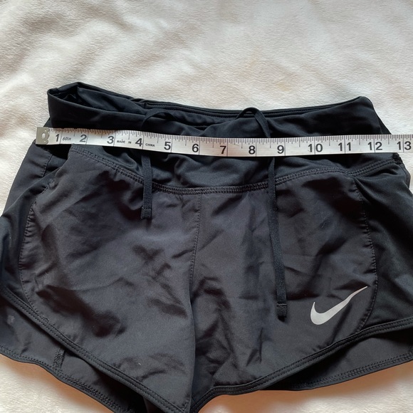 Nike Shorts - Picture 2 of 4